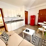 Apartamento Weybeach2 -shared Terrace,plaza View,sea Frontline La Santa